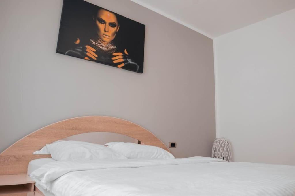 Apartament Zona Coresi Mall ブラショフ エクステリア 写真