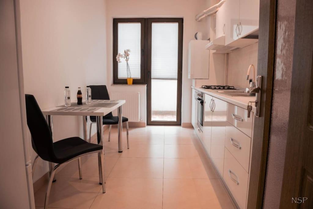 Apartament Zona Coresi Mall ブラショフ エクステリア 写真